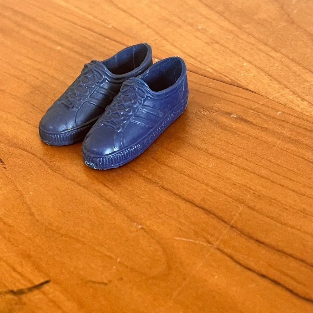 Vintage 1980's Blue Ken Doll Low Cut Tennis Shoes Accessoies‎